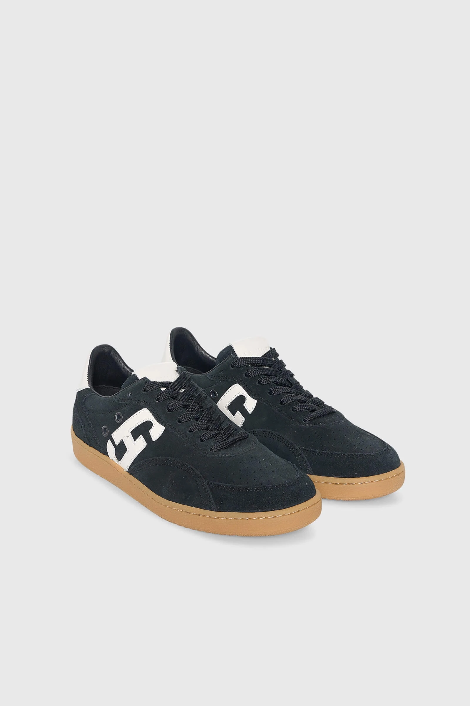 Stanley Zwart Suede